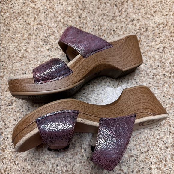 Dansko Sophie Metallic Purple Sandals - Picture 13 of 13